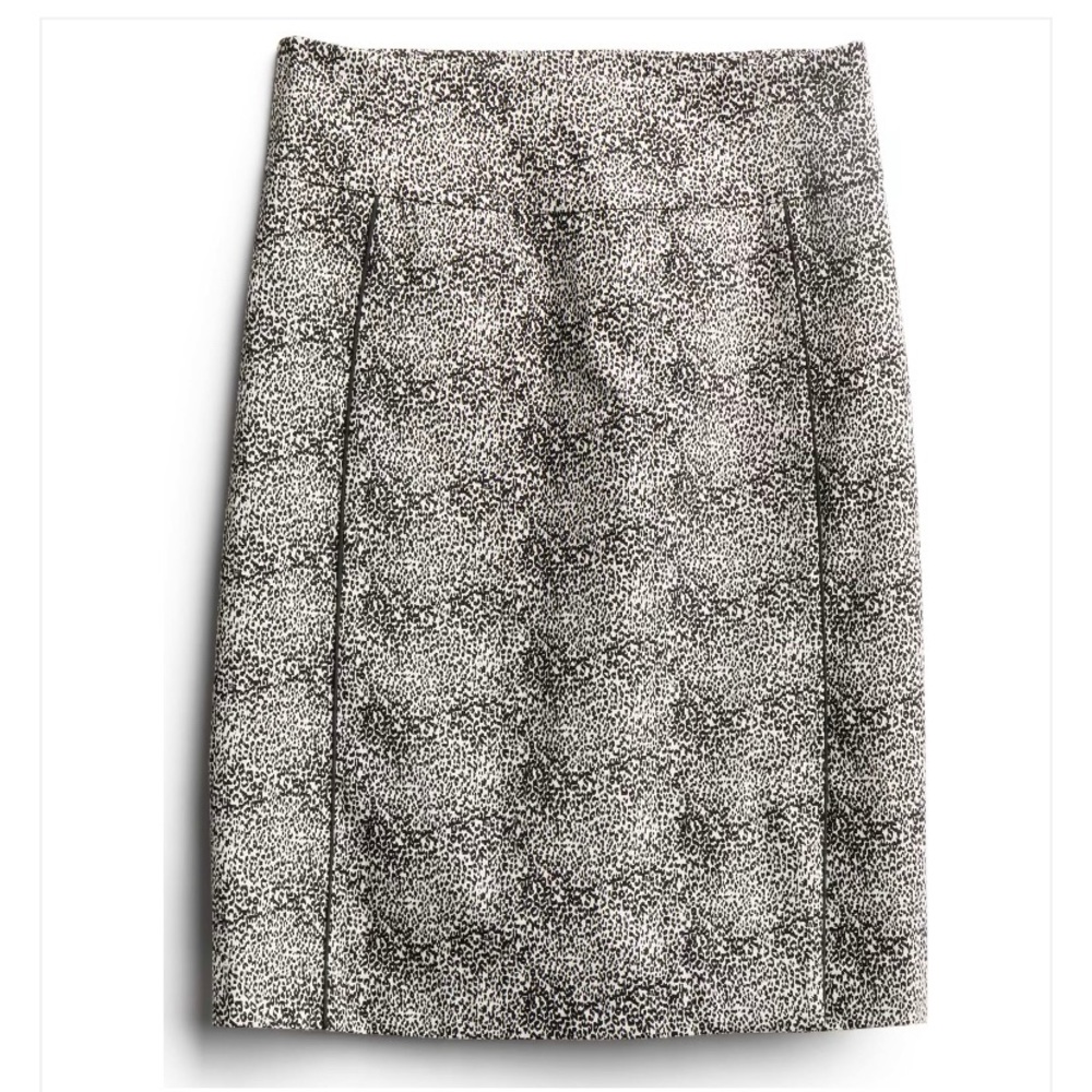 NWT Margaret M. Animal Print Pencil Skirt /Medium